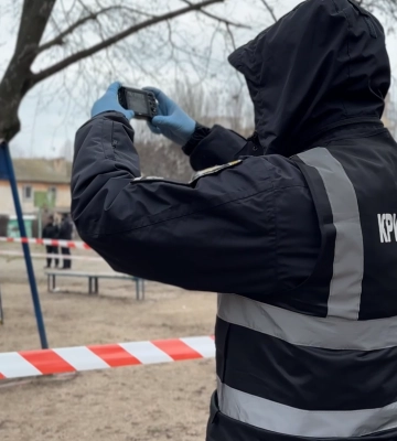 Труп поблизу дитячого майданчика в Одесі: поліція затримала підозрюваного у вбивстві, - ФОТО, ВІДЕО