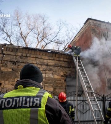 Біля одного з одеських ЖК спалахнула будівля, - ФОТО