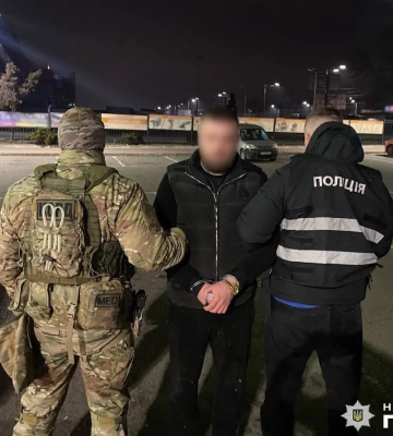 На Чернігівщині поліція затримала озброєних чоловіків за напад на автобус ЗСУ