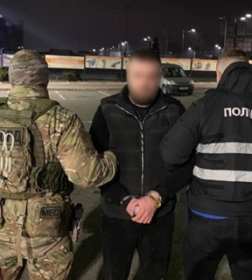 «Викрали» з автобуса двох мобілізованих і погрожували вбити військових: поліція затримала нападників