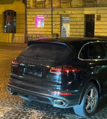 У Львові за добу збили двох жінок