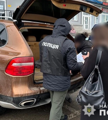 По тисячі доларів за місяць - житель Тернополя запропонував «клієнтові» відстрочку від мобілізації на півроку