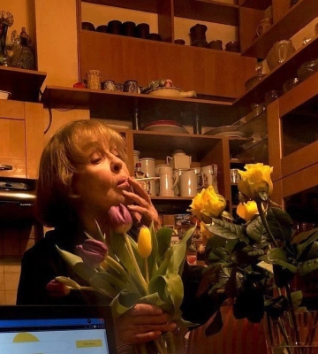 "Я не ваша и не российская актриса": Ада Роговцева о своей позиции и отношении россиян "Я не ваша и не российская актриса": Ада Роговцева о своей позиции и отношении россиян