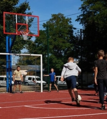 У Луцьку відремонтували 3 спортмайданчики за один мільйон гривень: який найдорожчий
