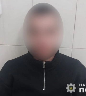 На Тернопільщині повідомлено про підозру молодику, який погрожував сокирою поліцейським