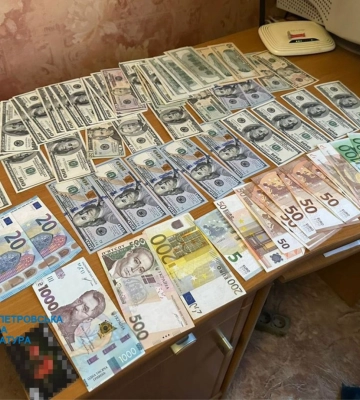 Депутат Криворізької міськради очолював злочинну групу, яка привласнювала бюджетні кошти. ФОТО