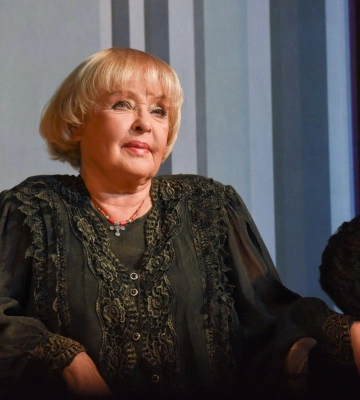 "Я никогда этого не говорила": Ада Роговцева вспомнила о своем прошлом в России "Я никогда этого не говорила": Ада Роговцева вспомнила о своем прошлом в России
