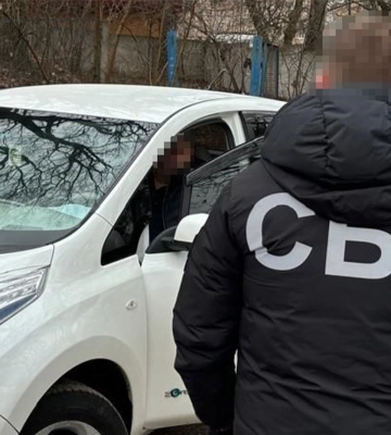 Схема ухилення від служби діяла на Черкащині. Затримали керівника фармацевтичної компанії