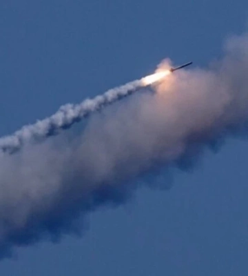 Атака дронів та ракет на Київщину: пошкоджено житлові будинки та авто