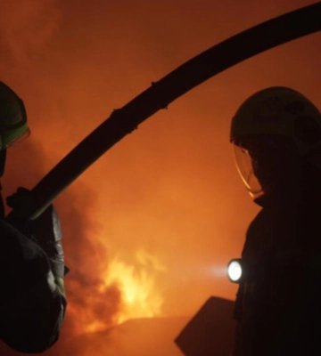 Оприлюднили фото наслідків атаки балістикою по Києву
