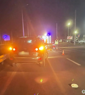 У ДТП поблизу Рівного важко травмувалася пішохідка