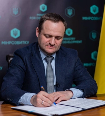 Україна та Північна Македонія підписали протокол, що затверджує "транспортний безвіз"