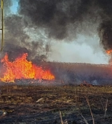 У Миколаївській області на об'єкті інфраструктури виникла пожежа внаслідок падіння уламків дрона