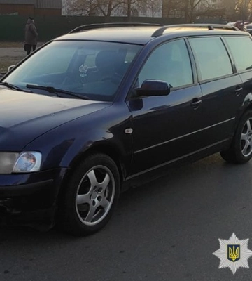 У Києві затримано водія, який п’яний за кермом виїхав на тротуар, збив дівчину та намагався втекти