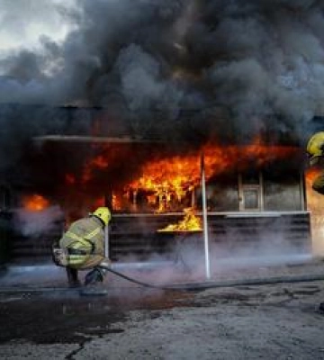 На Полтавщині згоріло кафе на автодорозі Кременчук  Полтава