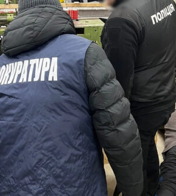 30 тысяч пачек в сутки: в Хмельницкой области ликвидировали нелегальную табачную фабрику