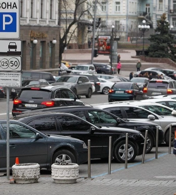 Парковки Києва і інших міст України будуть більш зручними? Змінилися правила паркування