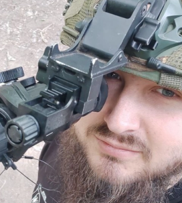 На Волині з могили Героя невідомі вкрали вазу з квітами