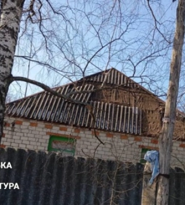 Війська РФ вдарили КАБами по Золочівській громаді, пошкоджені 10 будинків