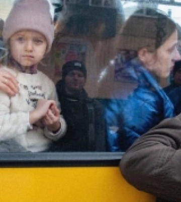 У зоні примусової евакуації на Донеччині залишаються 106 дітей
