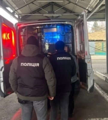 До України екстрадовано підозрювану у наркоторгівлі, яка втекла до Польщі