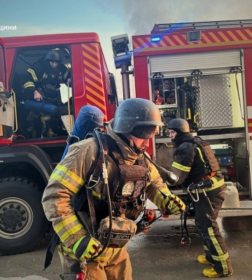 Через обстріл у Центральному районі Херсона постраждало двоє людей