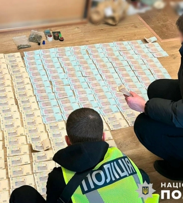 Поліція Полтавщини викрила масштабну наркогрупу: вилучено психотропів та наркотиків на понад 1,5 мільйона гривень