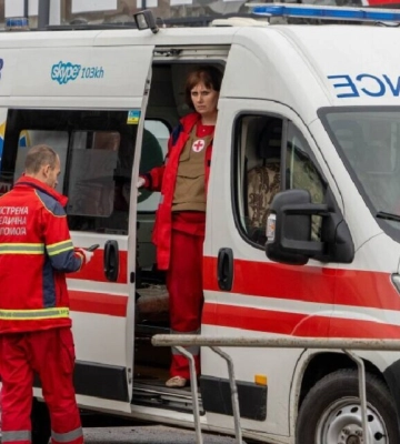 У Хмельницькому чоловік скоїв самогубство у будівлі ТЦК