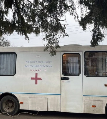 Пересувний флюорограф: у громаді біля Луцька безплатно обстежують людей