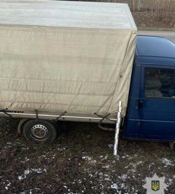 На Тернопільщині під колесами вантажівки загинула чотирирічна дитина