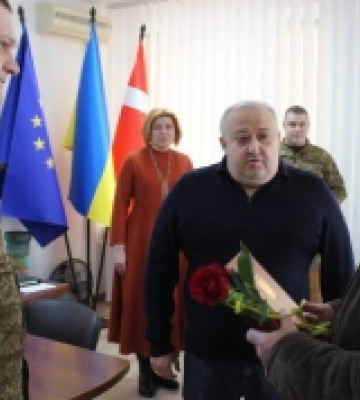 Батькові загиблого штаб-сержанта з Луцька Олександра «Капи» Ющенка вручили посмертний орден сина