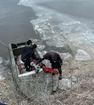 Трагедія на Херсонщині: знайдено тіла ще двох дітей, які впали під тонку кригу