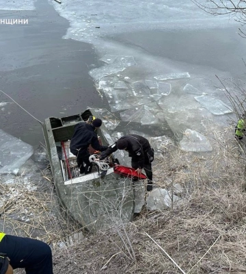 На Херсонщині п’ятеро дітей провалилися під кригу на річці Інгулець: пошуки зниклих тривають