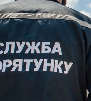 Россияне массированно атаковали УАБами Запорожскую область — под завалами домов люди