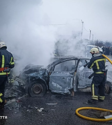 На Закарпатті внаслідок ДТП згорів автомобіль