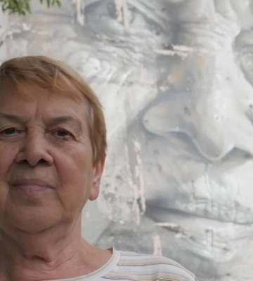 У Дніпрі пішла з життя легендарна вчителька з Авдіївки