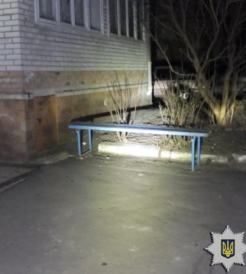 На Київщині повідомлено про підозру зловмиснику, який порізав двох людей