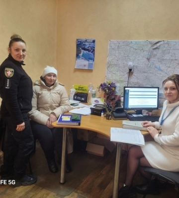 Совісна волинянка, яка знайшла гаманець бабусі, принесла його до поліції 