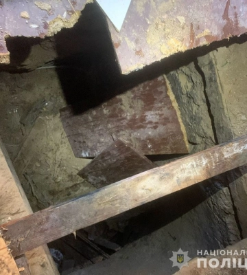 У Кривому Розі зловмисник протягом доби утримував жінку у підвалі
