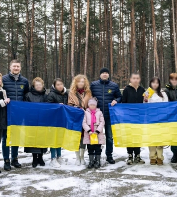 Вісім українських дітей, серед яких діти з Херсонщини, повернули з окупованих територій