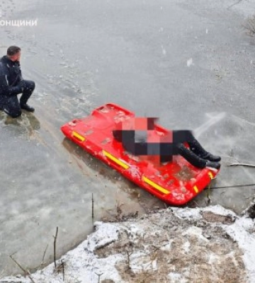 Четверо школярів провалилися під лід — ДСНС витягла з води тіло останньої дитини