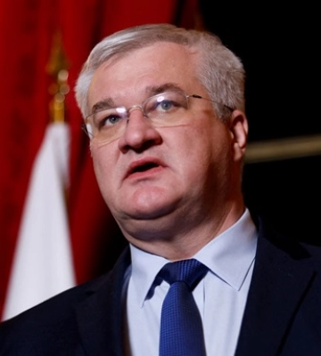 Сибига пригласил главу МИД Китая в Украину