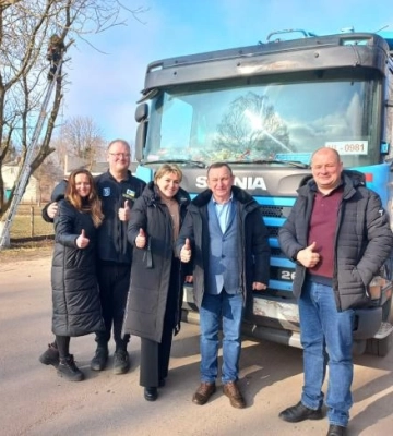 Фіни передали громаді на Рівненщині нову техніку