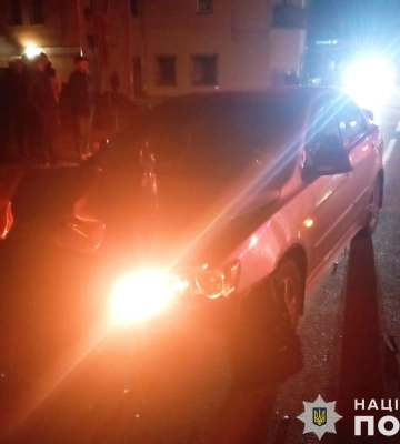 У Городку 20- річний водій доправив до лікарні 21-річного пішохода