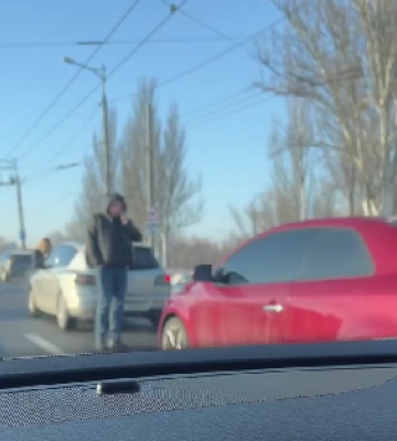 Ранковий хаос на дорогах Дніпра: де ускладнено рух