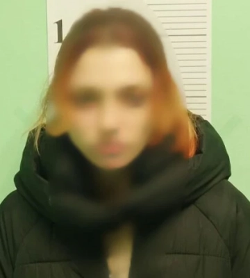 Маскувала психотропи під свічки: у Києві поліція затримала 25-річну наркозбувачку