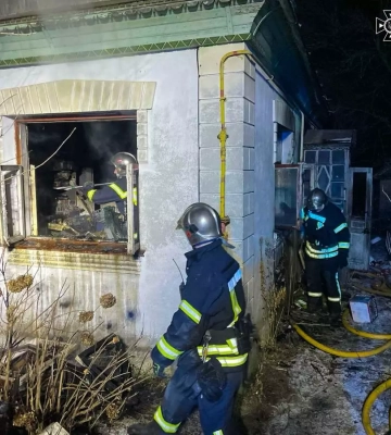 У Вінниці під час пожежі у приватному будинку загинула старенька жінка, - ДСНС