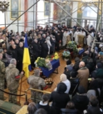 Луцьк попрощався з двома своїми захисниками – Романом Конделем та Віталієм Никитишиним