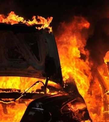 У Києві згоріла автівка підсанкційної журналістки Світлани Крюкової