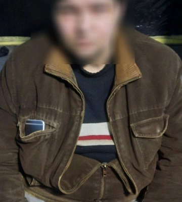 По дорозі в магазин отримала молотком по голові: у Дніпрі на жінку напав незнайомець